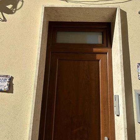 Bon Bon Apartment Mazara del Vallo Bagian luar foto